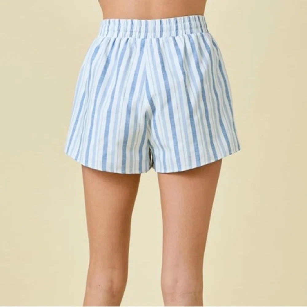 Shorts - Picture 3 of 8